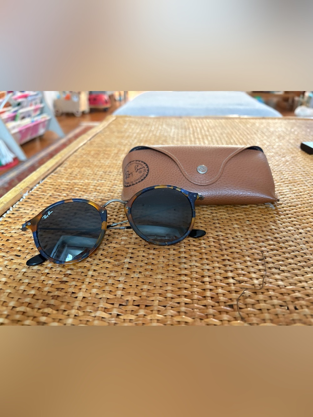 Ray Ban Style 2447 Round Fleck